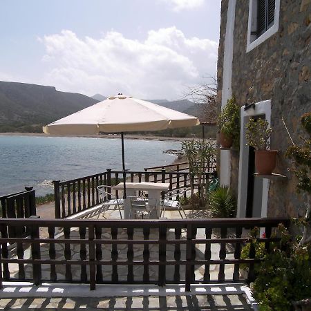 Hiona Cottage 古卡斯特隆 外观 照片