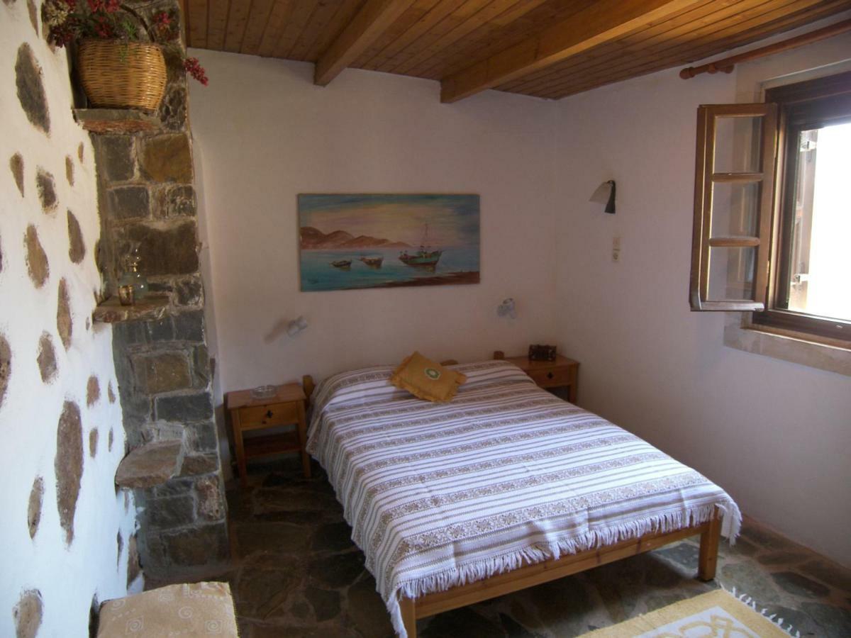 Hiona Cottage 古卡斯特隆 外观 照片