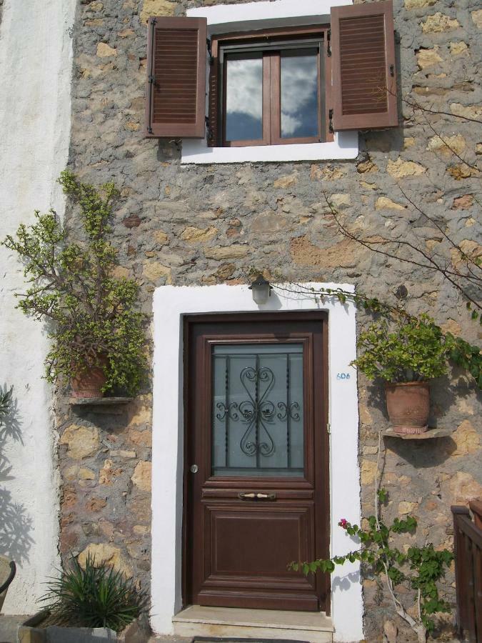 Hiona Cottage 古卡斯特隆 外观 照片