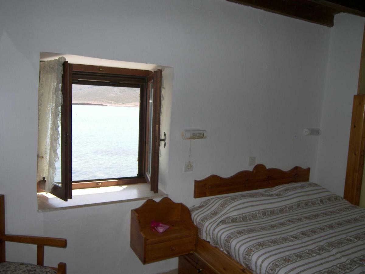 Hiona Cottage 古卡斯特隆 外观 照片